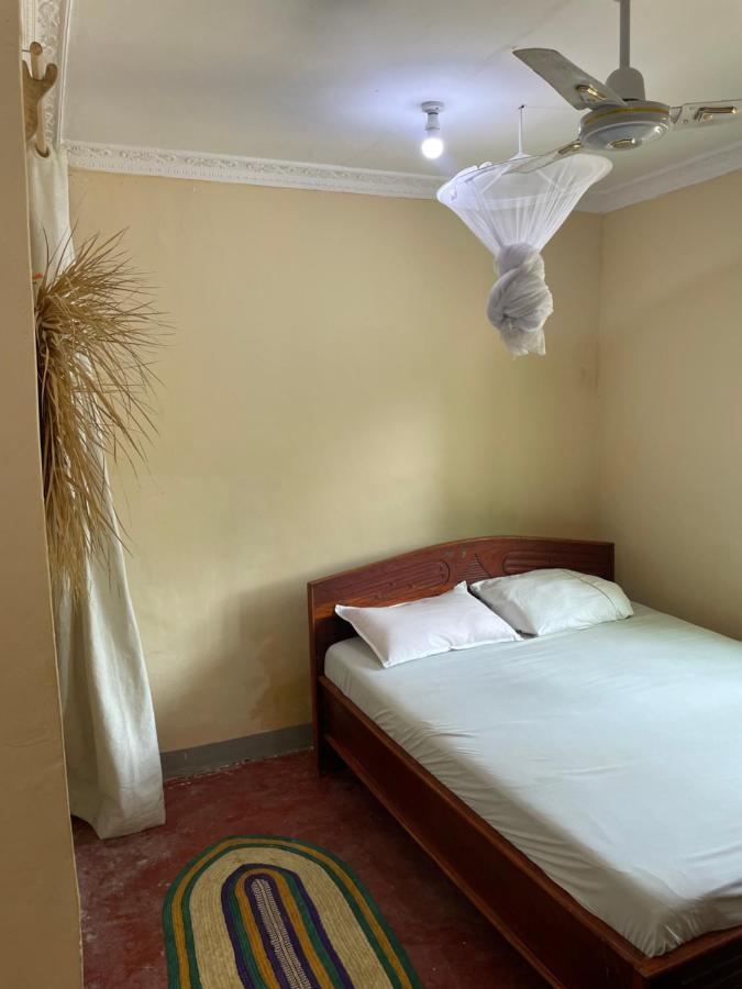 Afrobukuu House Hotel Paje Ngoại thất bức ảnh